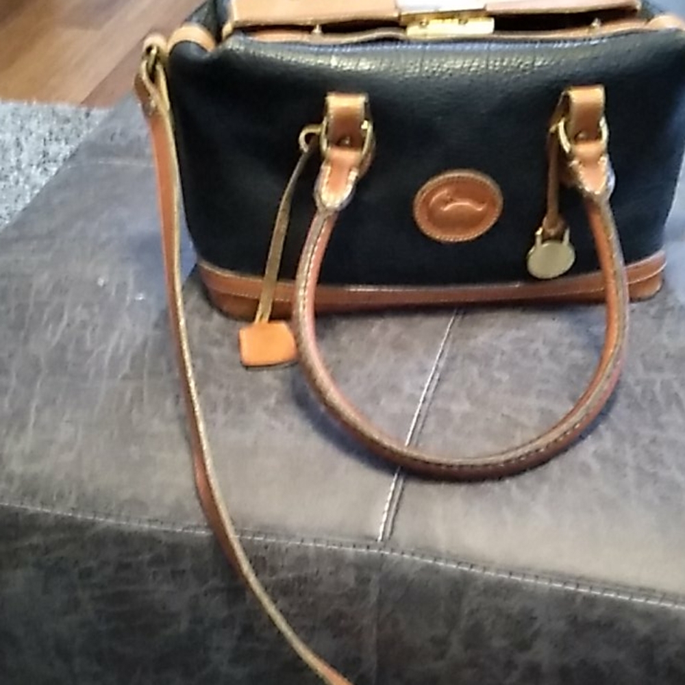 A, Dooney & ,Dooney & Bourke